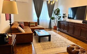 Dream Home Modern 2Br Apartment Turda Free Parking Near Salina Turda